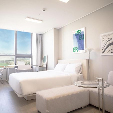 Uh Flat The Songdo Apartment Incheon Bagian luar foto