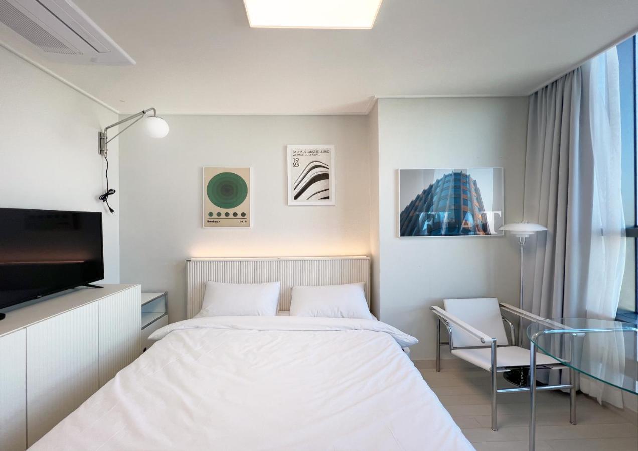 Uh Flat The Songdo Apartment Incheon Bagian luar foto