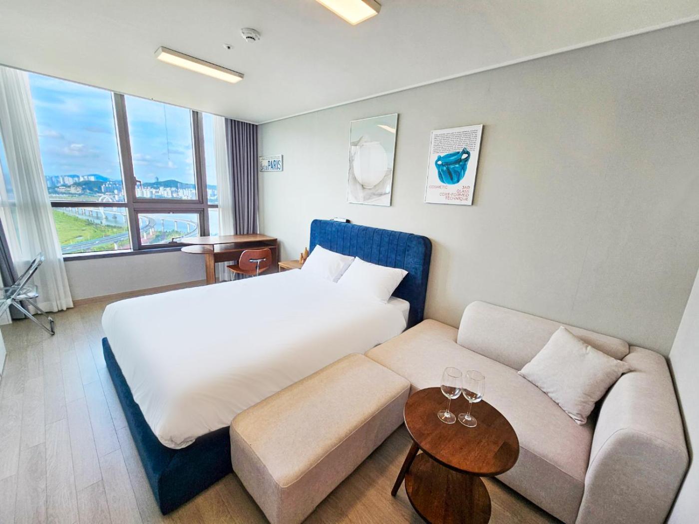 Uh Flat The Songdo Apartment Incheon Bagian luar foto